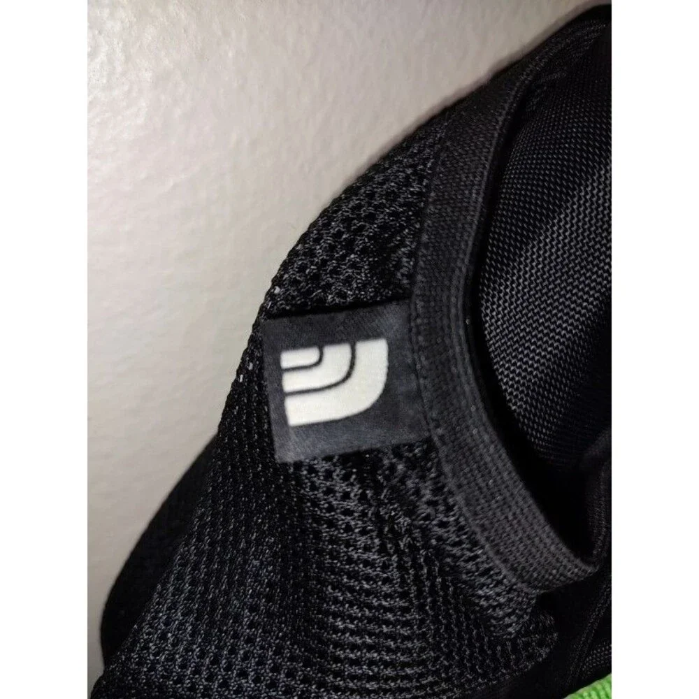 Adults The North Face Wasatch Hiking Climbing Black & Green Backpack